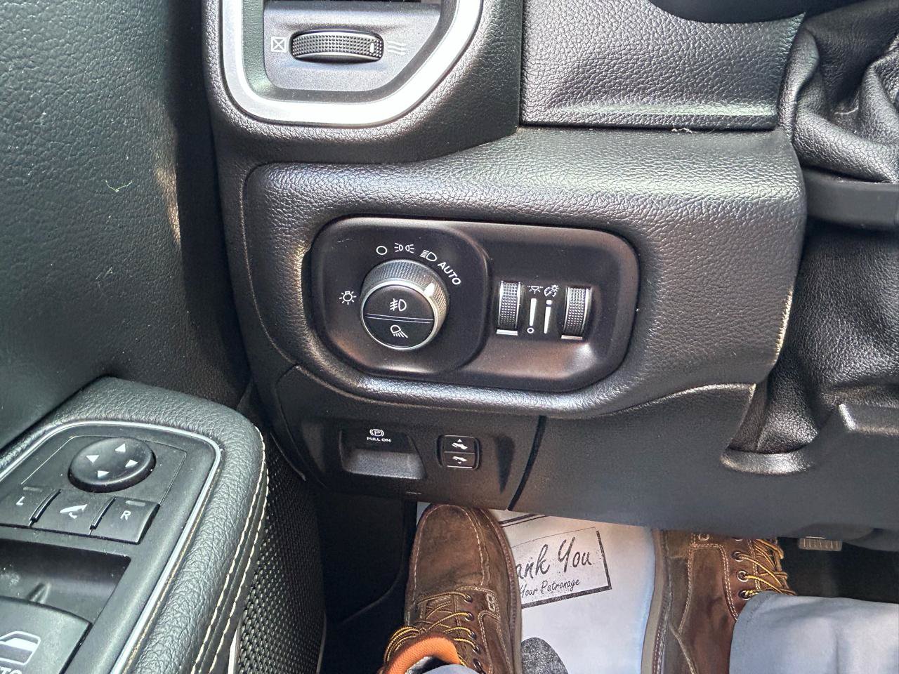Used 2019 RAM 1500 Laramie AWD/4WD image 30