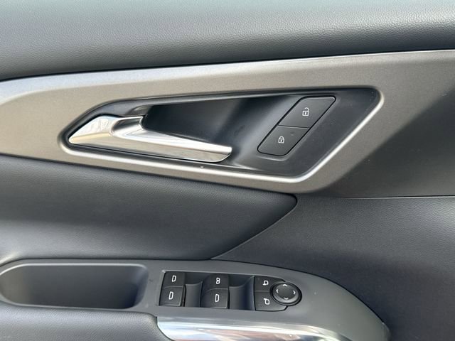 New 2026 Chevrolet Traverse LT w/ Driver Confidence Package image 25