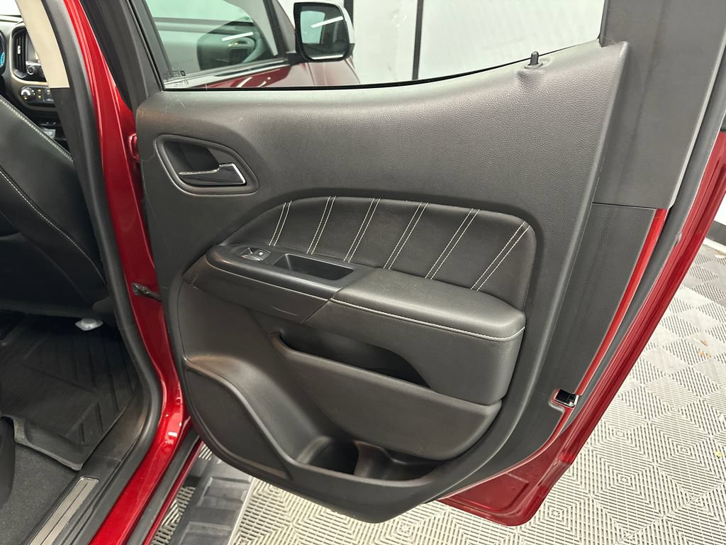 Used 2021 GMC Canyon Denali AWD/4WD image 16