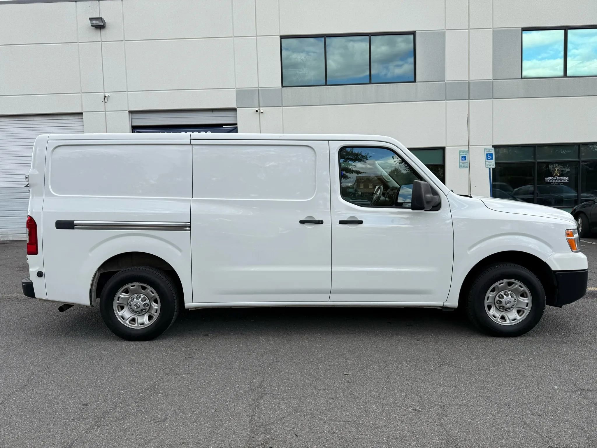 Used 2019 Nissan NV 1500 SV w/ Navigation Package image 3