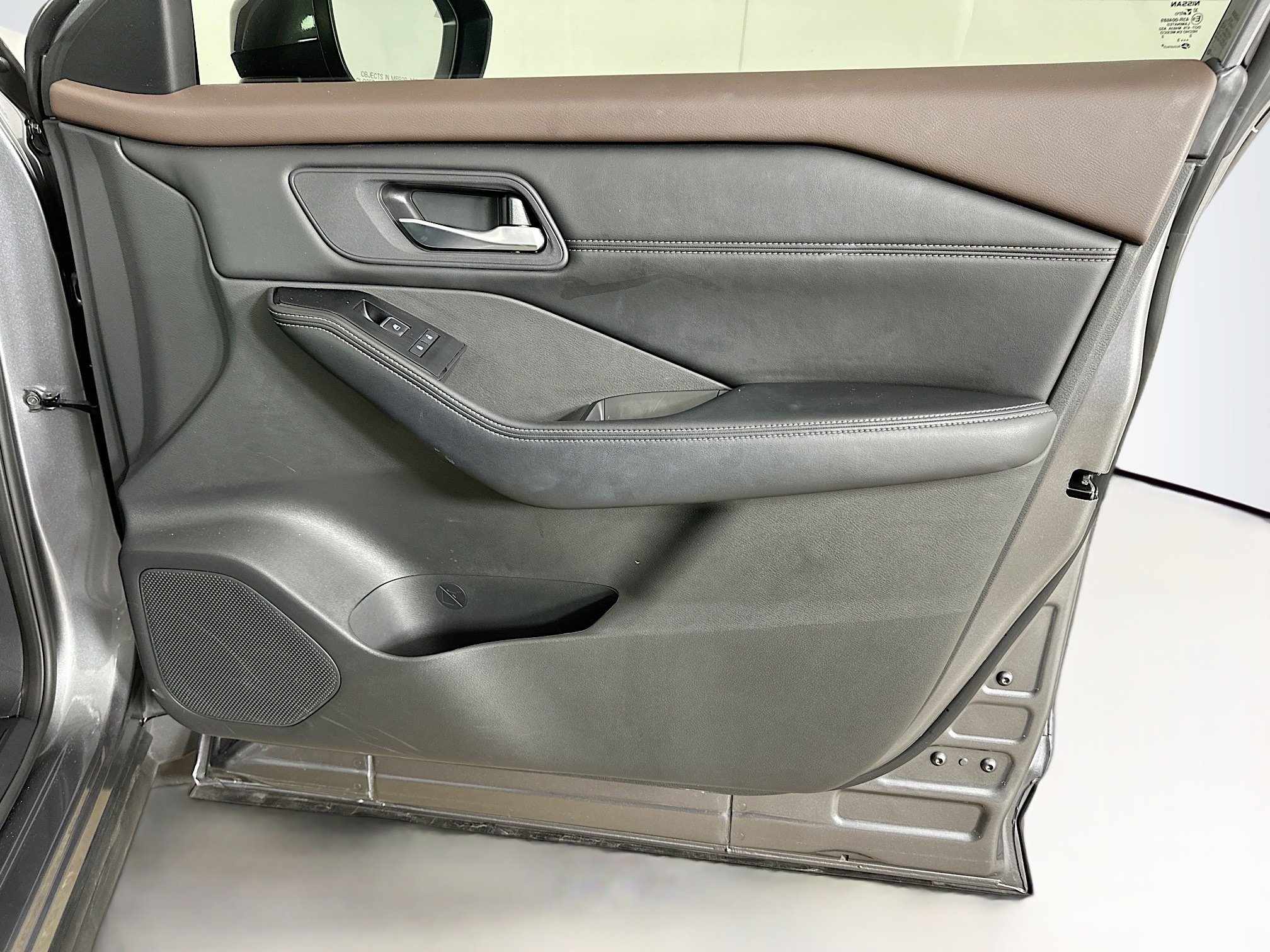 Used 2023 Nissan Rogue SL w/ SL Premium Package FWD image 32