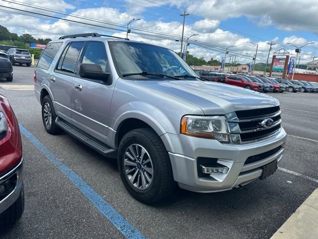 Used 2017 Ford Expedition XLT AWD/4WD image 2