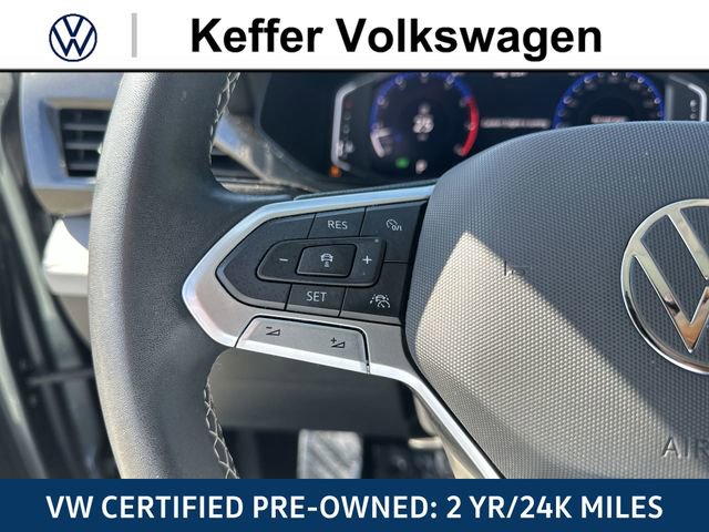Certified 2022 Volkswagen Taos SEL w/ Panoramic Sunroof Package FWD image 19