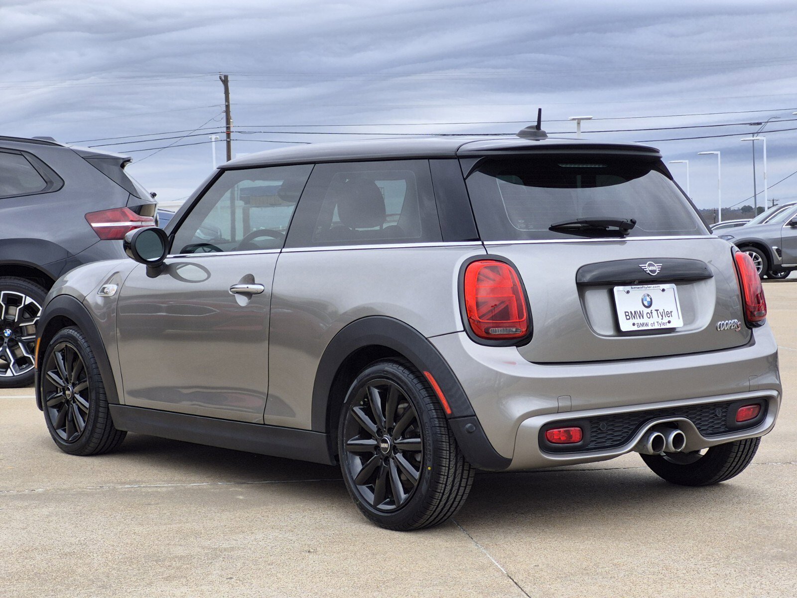 Used 2020 MINI Cooper S w/ Premium Package image 4