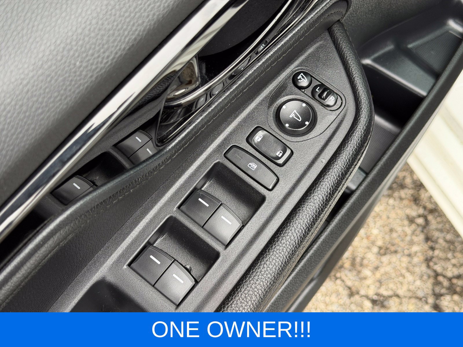 Used 2023 Honda Odyssey Elite image 14