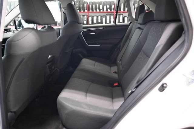Used 2024 Toyota RAV4 XLE FWD image 12