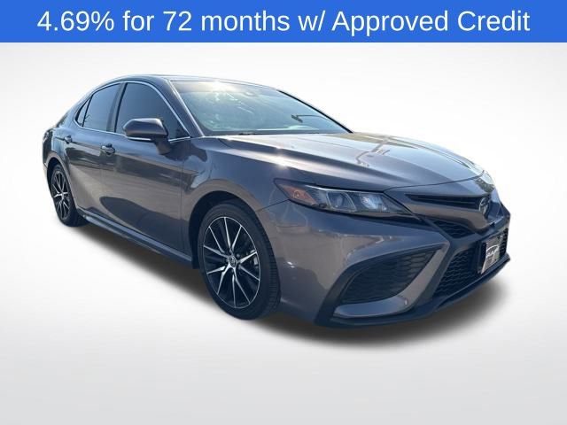 Used 2022 Toyota Camry SE