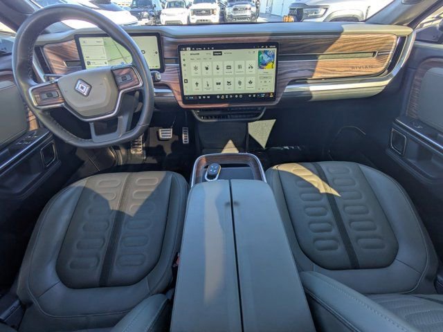 Used 2024 Rivian R1S Adventure image 12
