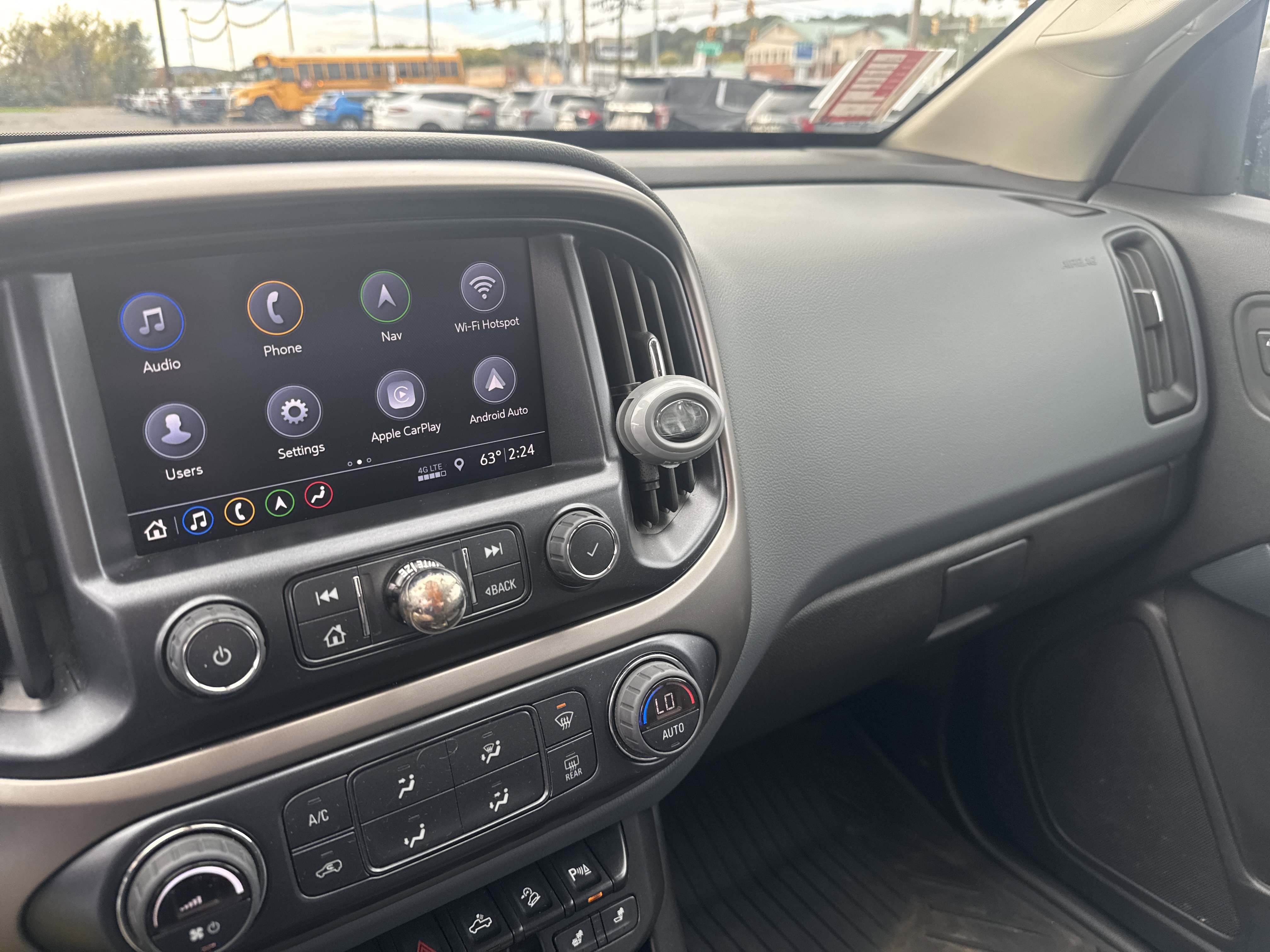 Used 2022 Chevrolet Colorado Z71 image 22