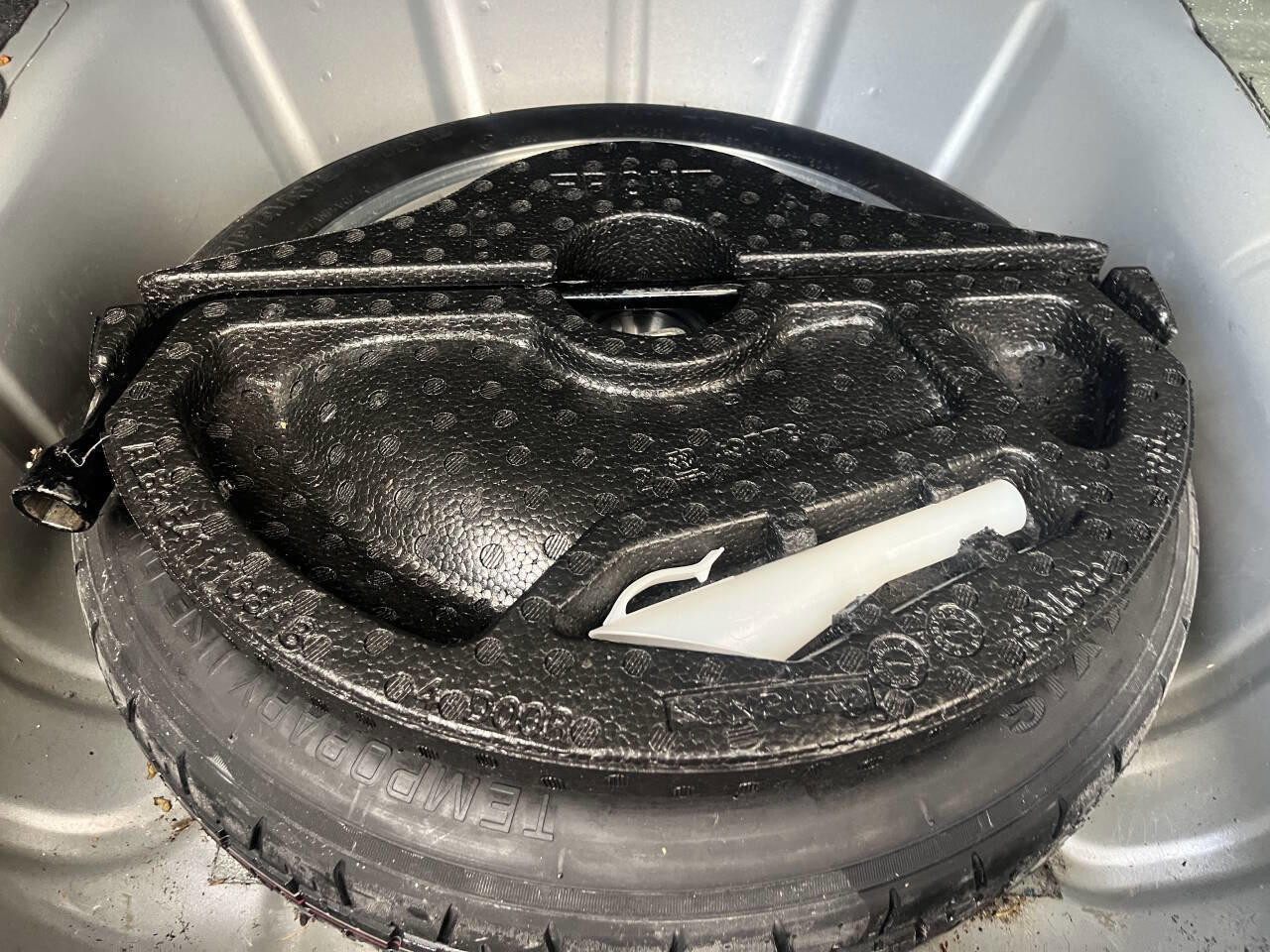 Used 2013 Ford Fiesta SE image 30