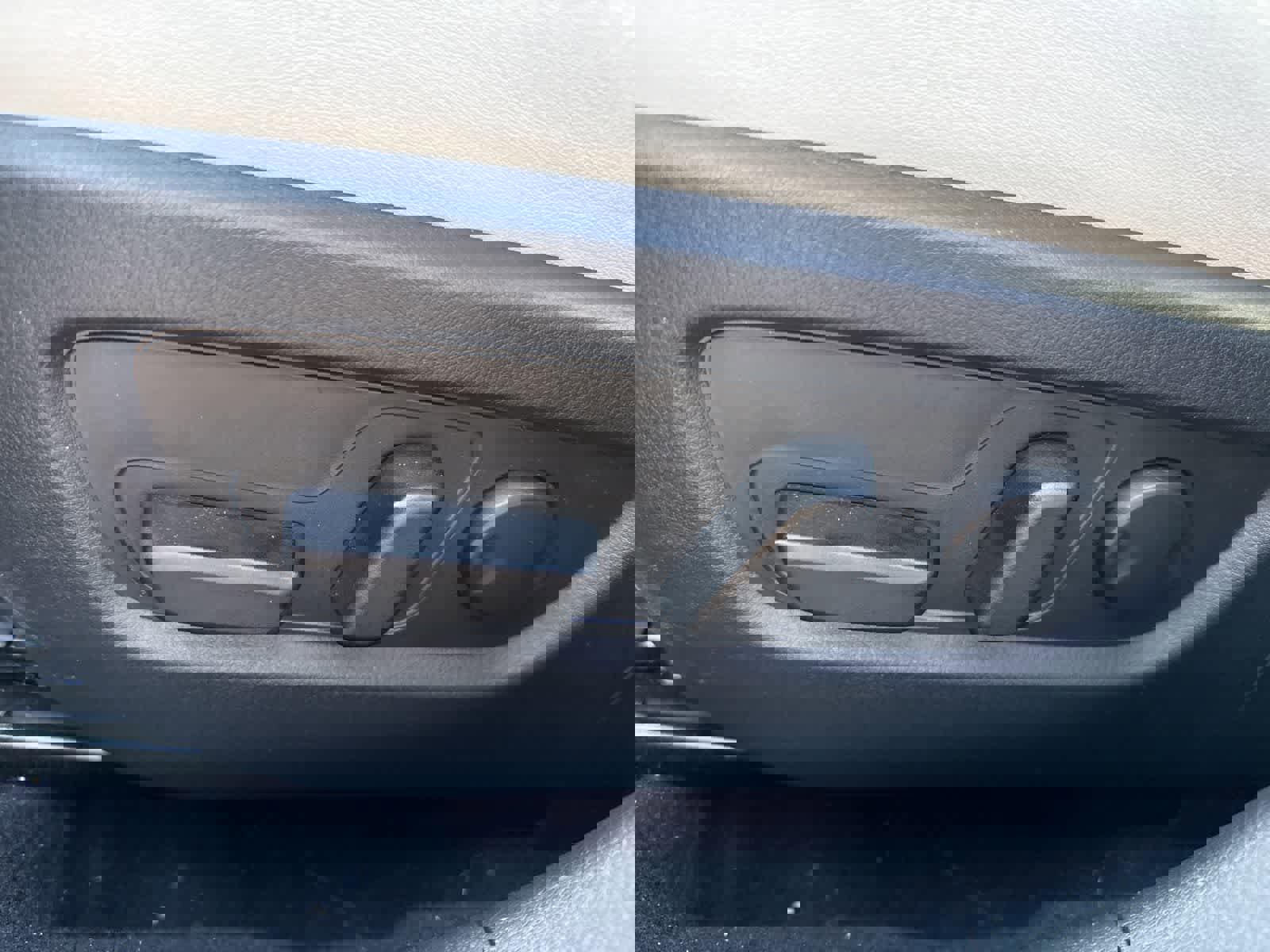 Used 2021 MAZDA CX-30 AWD 2.5 S w/ Premium Package image 16