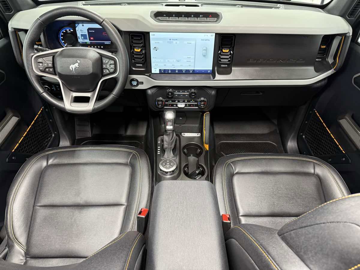 Used 2023 Ford Bronco Badlands w/ Sasquatch Package image 15