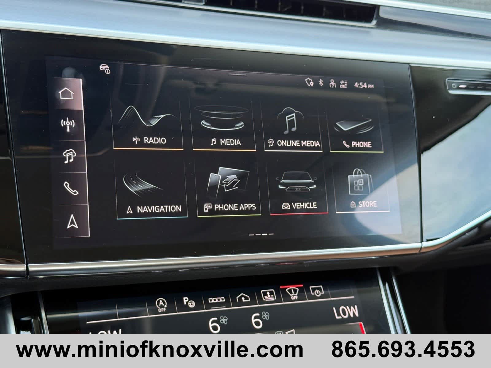 Used 2024 Audi A8 L 3.0T AWD/4WD image 32