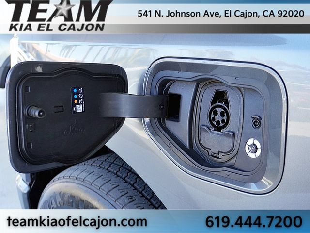 Used 2024 Ford F150 Lightning XLT AWD/4WD image 10