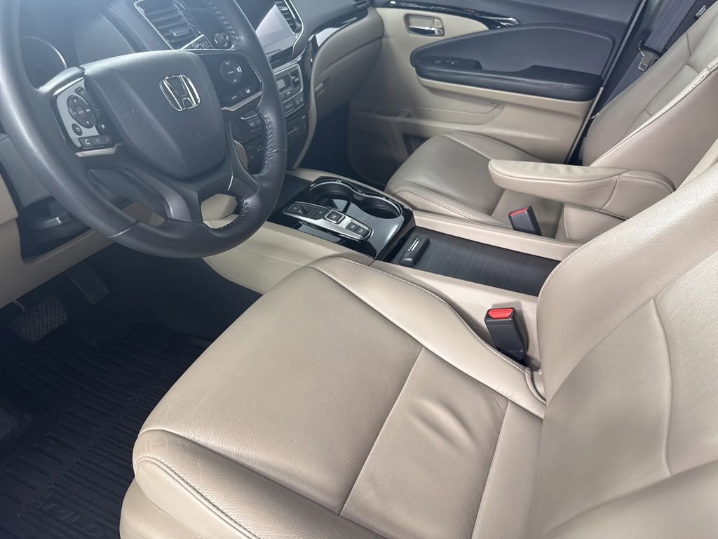Used 2020 Honda Pilot Touring image 13