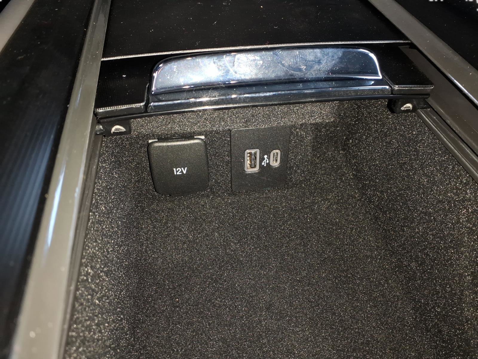 Used 2026 Lincoln Corsair Premiere image 20