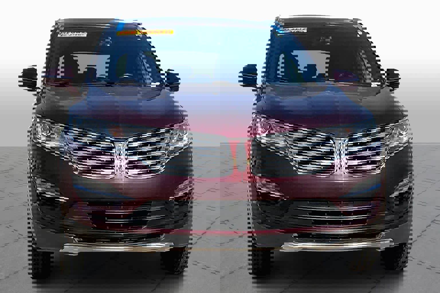 Used 2017 Lincoln MKC Select w/ Select Plus Package image 4