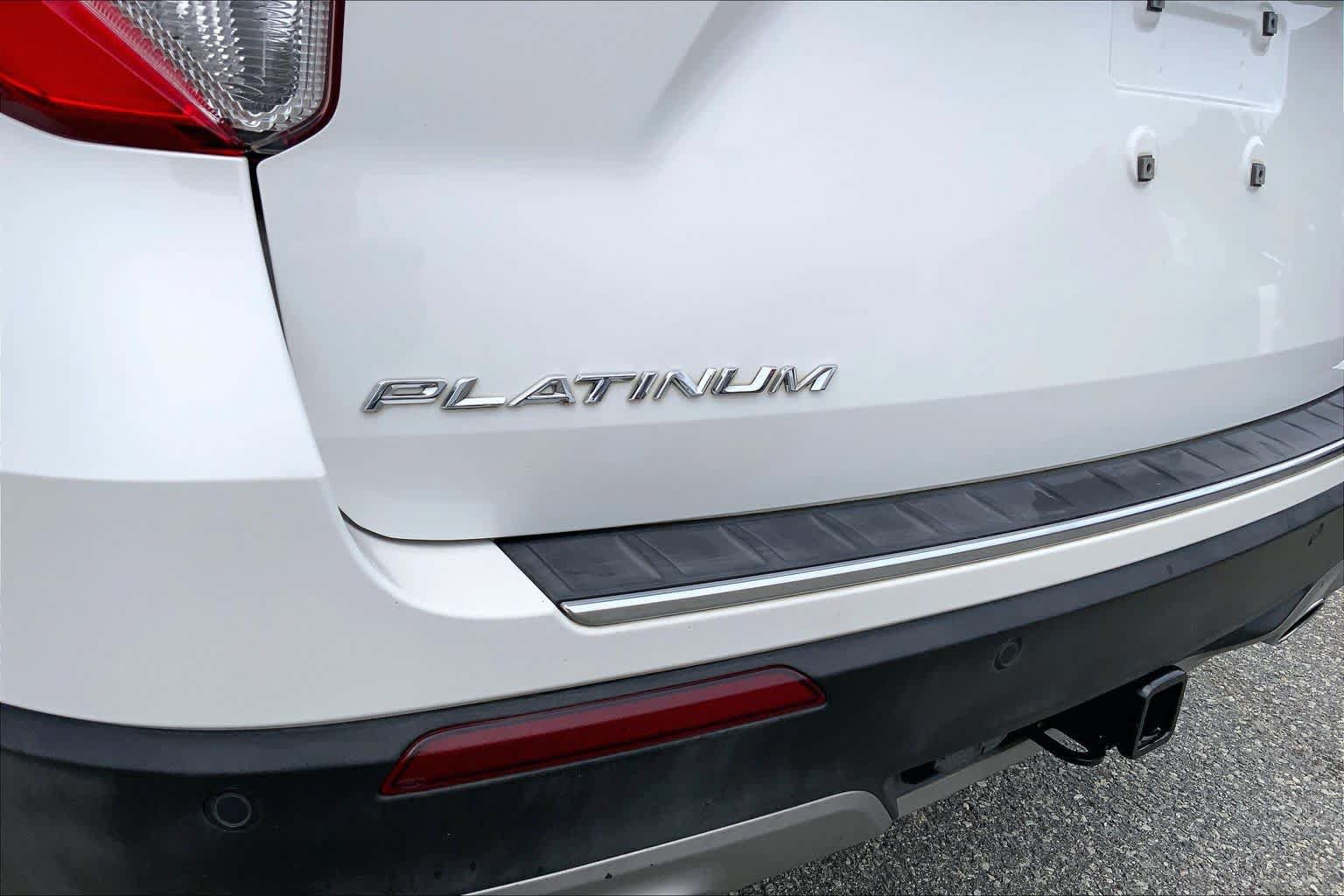 Used 2020 Ford Explorer Platinum w/ Premium Technology Package AWD/4WD image 28