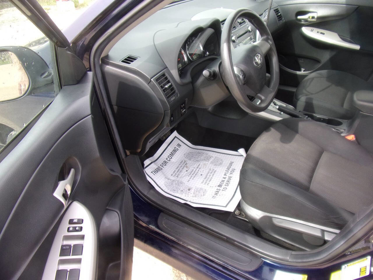 Used 2011 Toyota Corolla S image 3