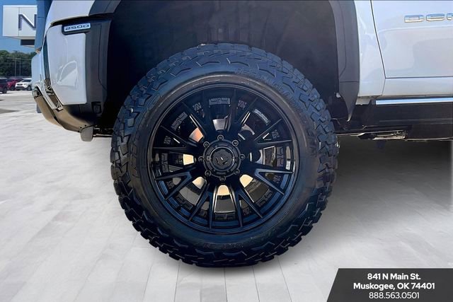 Used 2025 GMC Sierra 2500 Denali Ultimate image 32