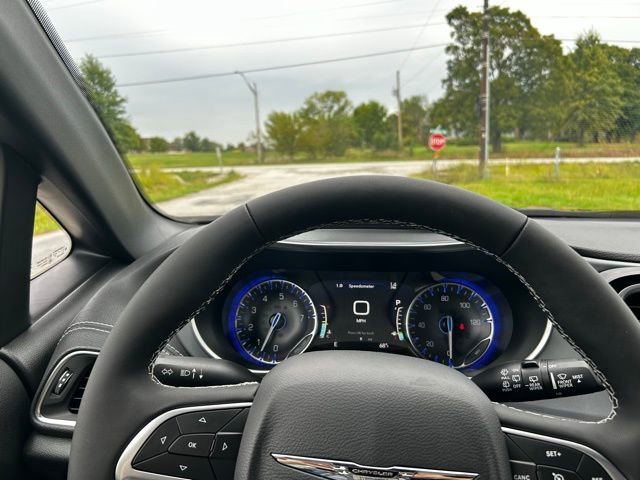 New 2026 Chrysler Pacifica Limited image 38
