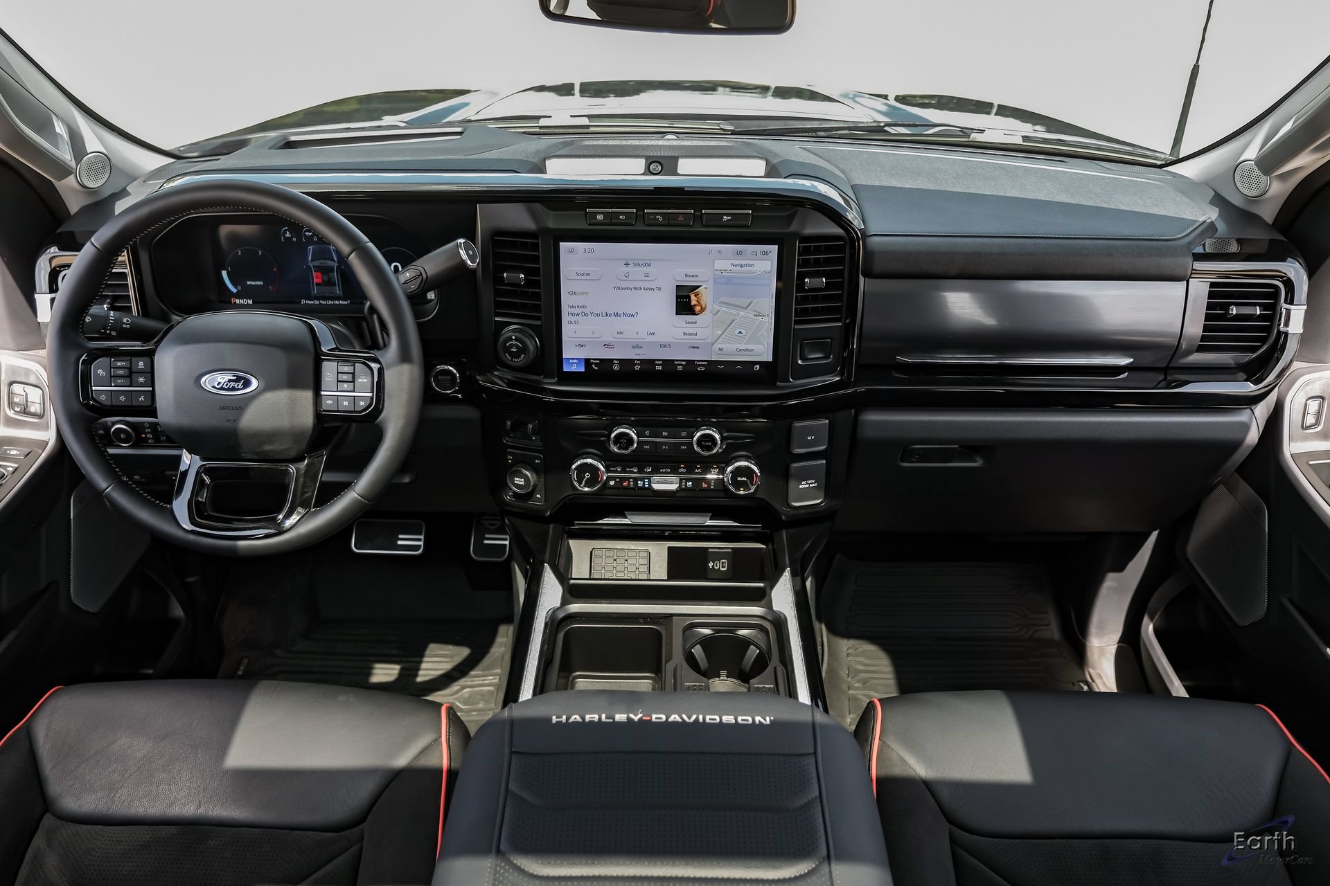 Used 2024 Ford F250 Lariat w/ Lariat Ultimate Package AWD/4WD image 39