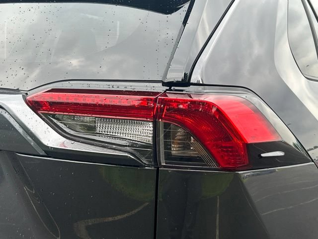 Certified 2025 Toyota RAV4 XLE AWD/4WD image 14