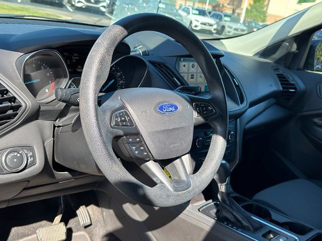 Used 2017 Ford Escape SE w/ Equipment Group 201A AWD/4WD image 16