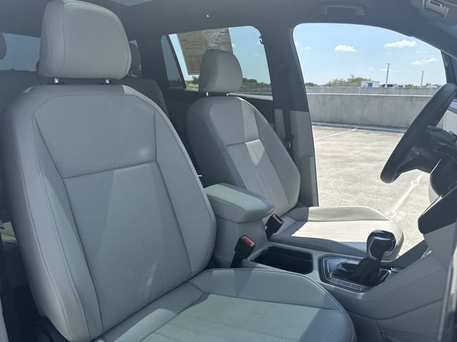 Used 2021 Volkswagen Atlas Cross Sport SE w/ Panoramic Sunroof Package FWD image 30