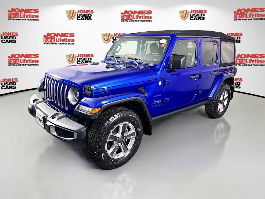 Used 2018 Jeep Wrangler Unlimited Sahara w/ Dual Top Group AWD/4WD image 13