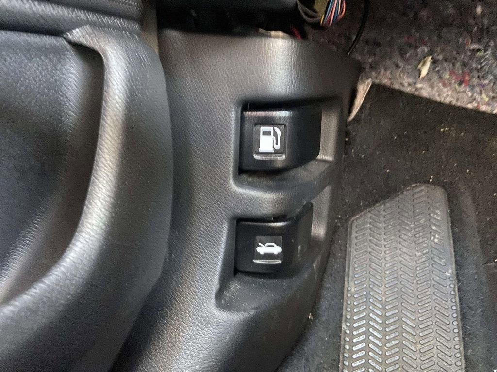 Used 2021 Honda CR-V EX image 29