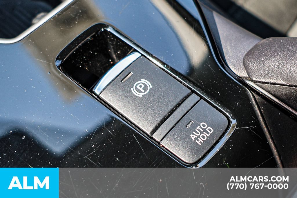 Used 2025 Mitsubishi Outlander SE FWD image 43