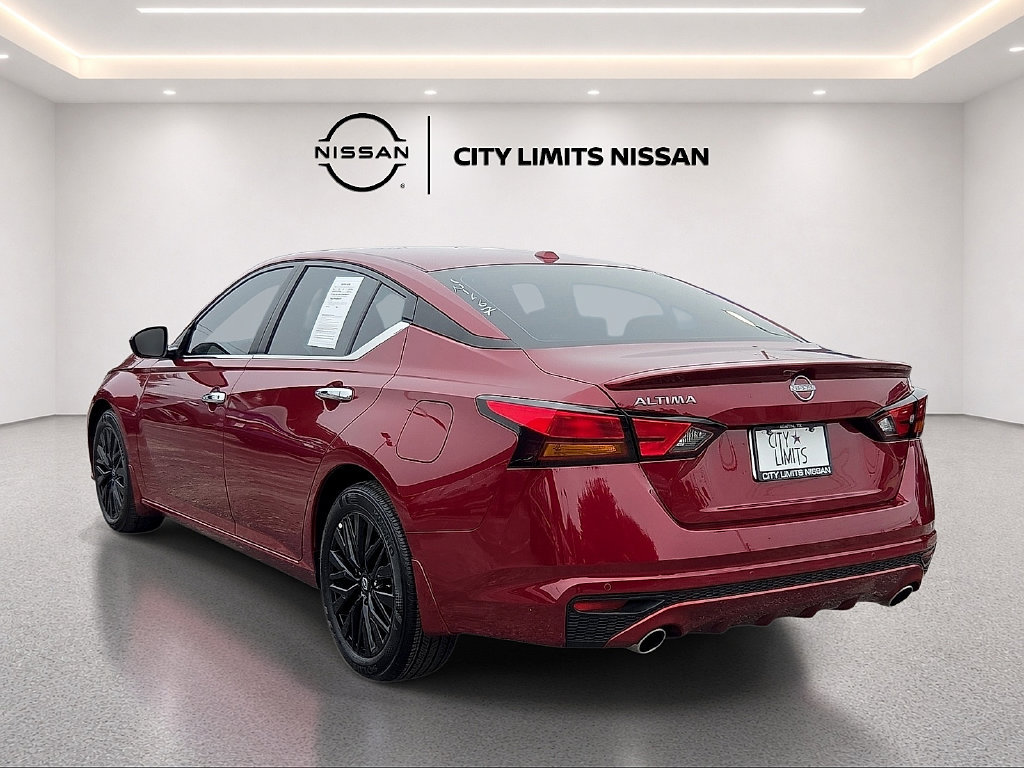 Used 2025 Nissan Altima 2.5 SV w/ SV Special Edition Package FWD image 4