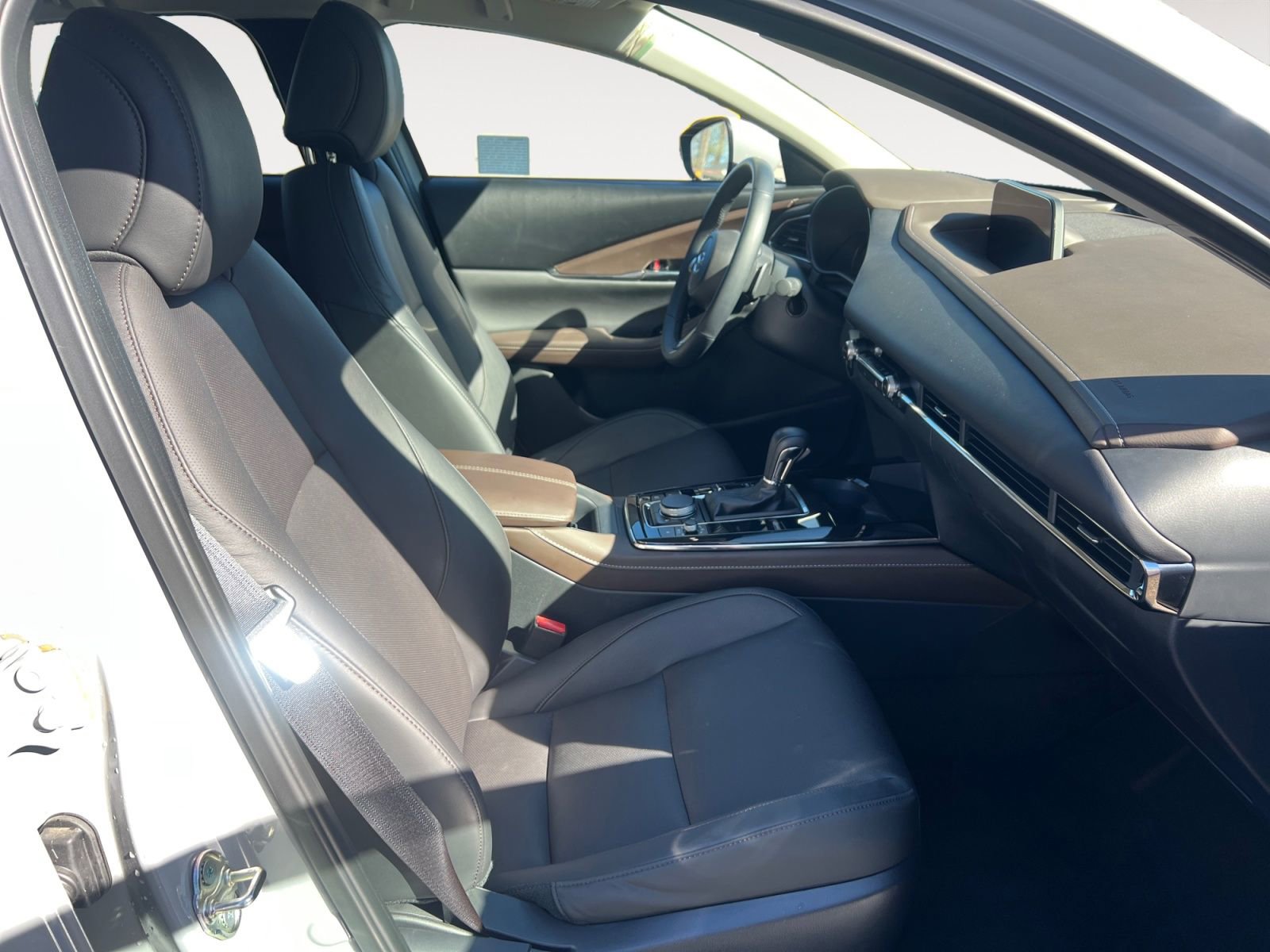 Used 2025 MAZDA CX-30 AWD 2.5 S w/ Premium Package image 15