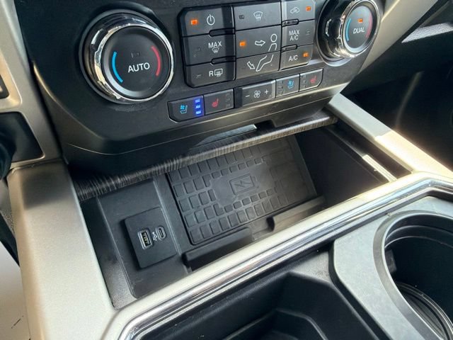 Used 2020 Ford F350 Lariat w/ Lariat Ultimate Package AWD/4WD image 27