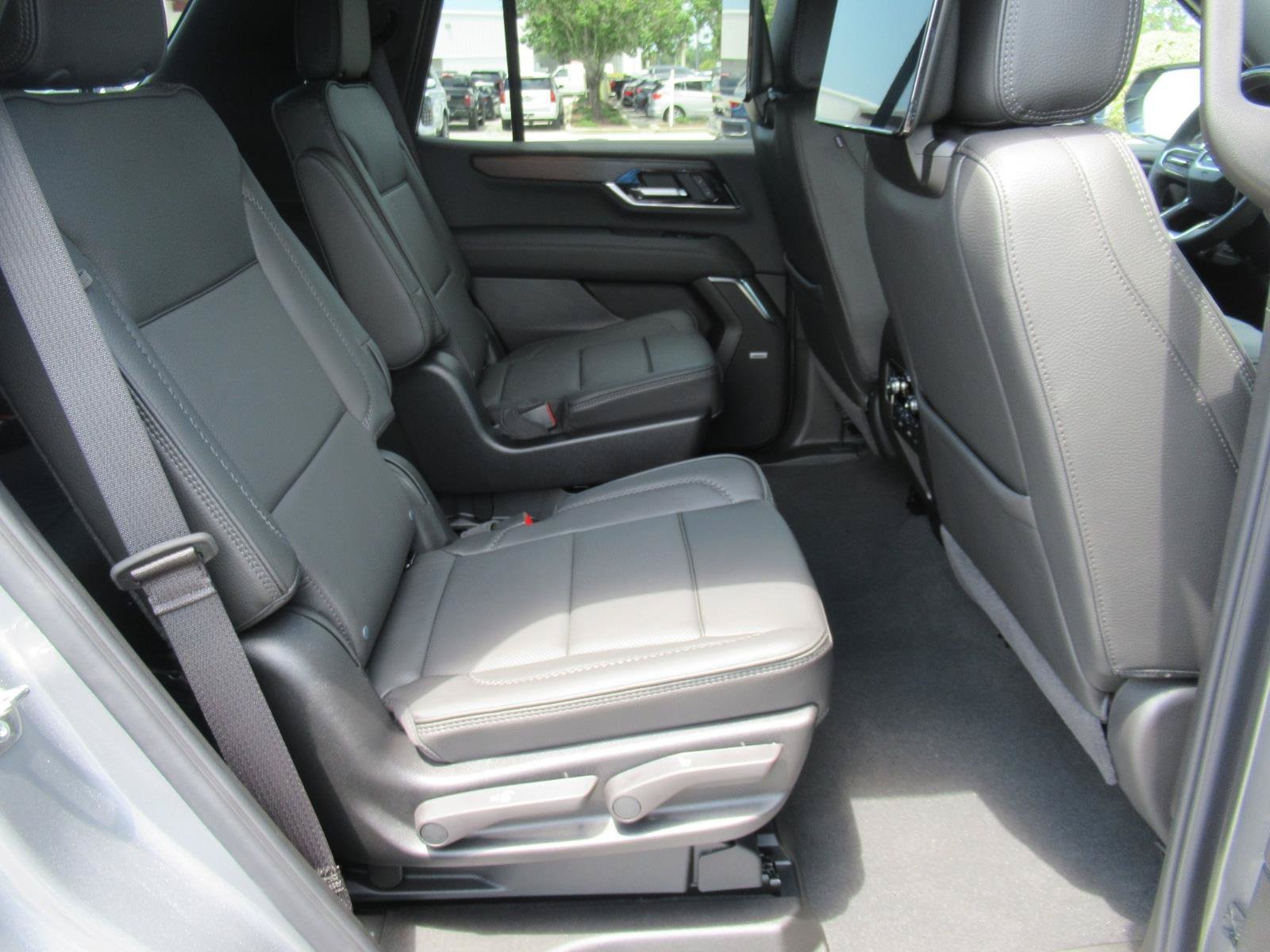New 2026 GMC Yukon Denali w/ Advanced Technology Package RWD image 36