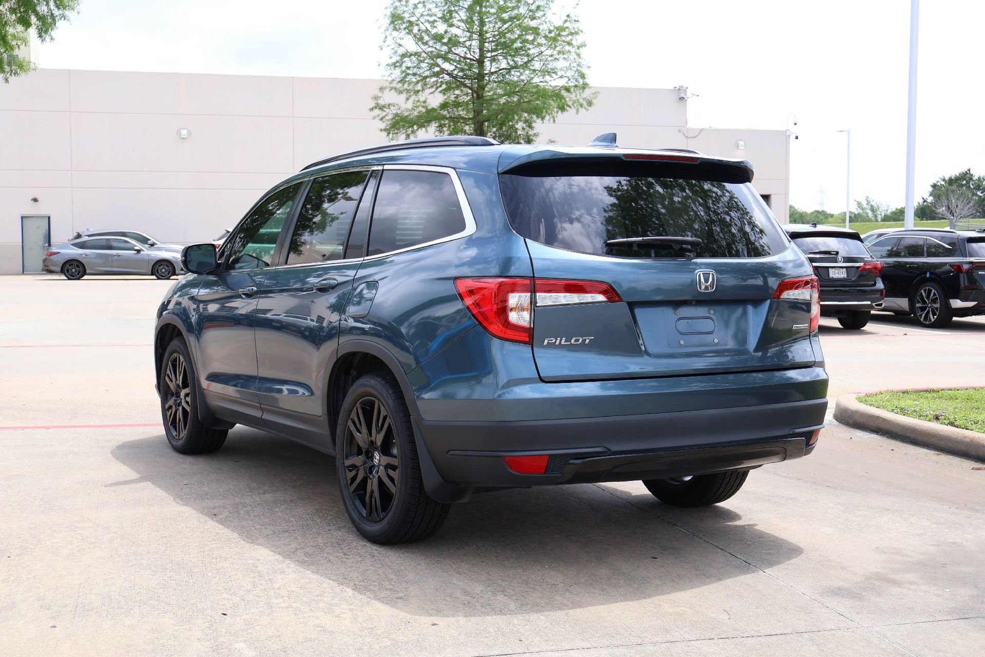 Used 2021 Honda Pilot Special Edition image 4