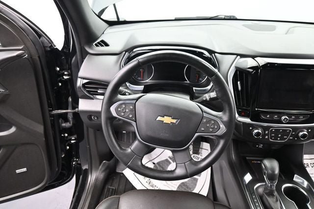 Used 2023 Chevrolet Traverse High Country AWD/4WD image 21