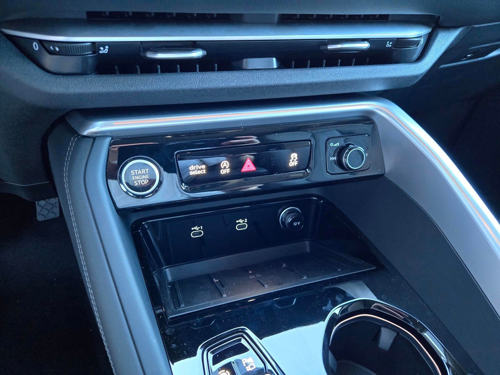 New 2025 Audi Q5 Premium Plus AWD/4WD image 23