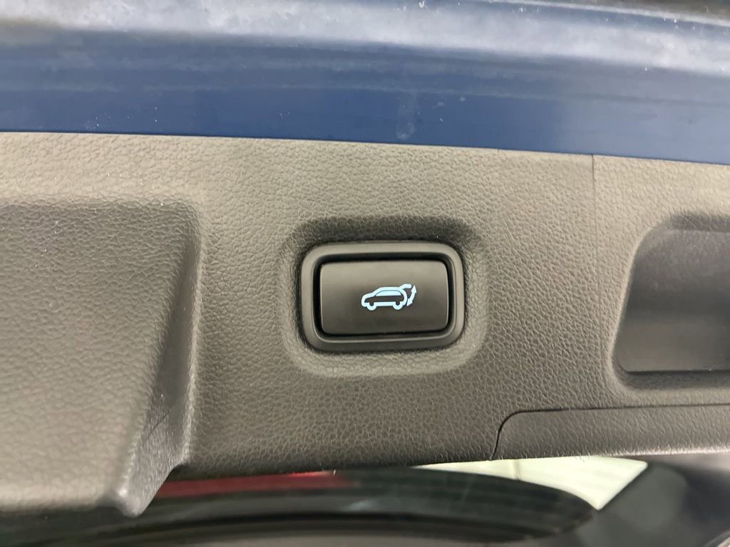 Used 2023 Hyundai Santa Fe SEL image 7