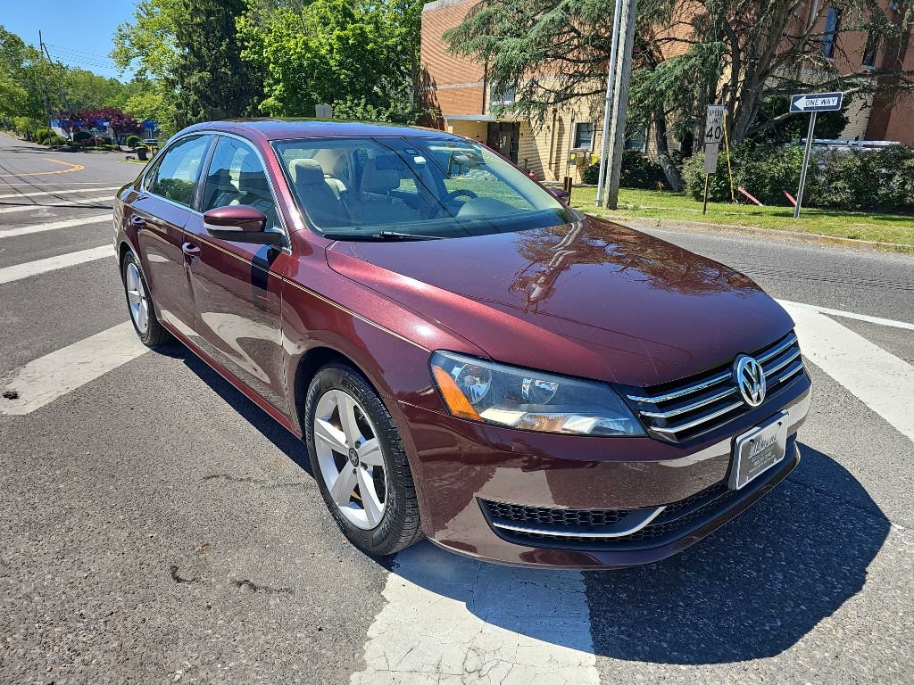 Used 2013 Volkswagen Passat 2.5 SE FWD image 3