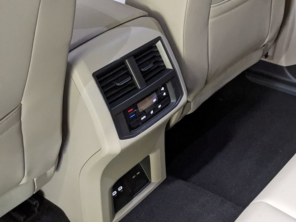 Certified 2023 Volkswagen Atlas SE AWD/4WD image 24