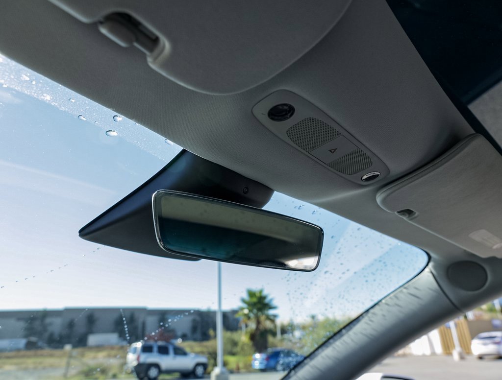 Used 2018 Tesla Model 3 Long Range image 31