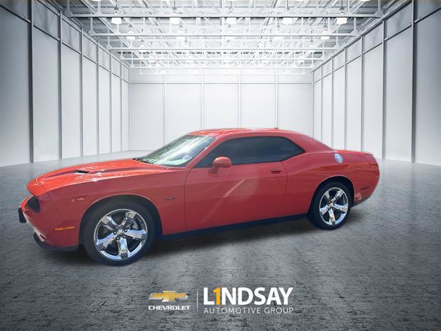 Used 2016 Dodge Challenger R/T w/ Sound Group RWD image 16