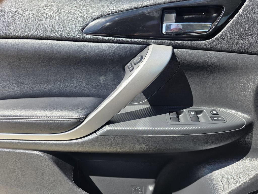 Used 2024 Mitsubishi Eclipse Cross SE image 18