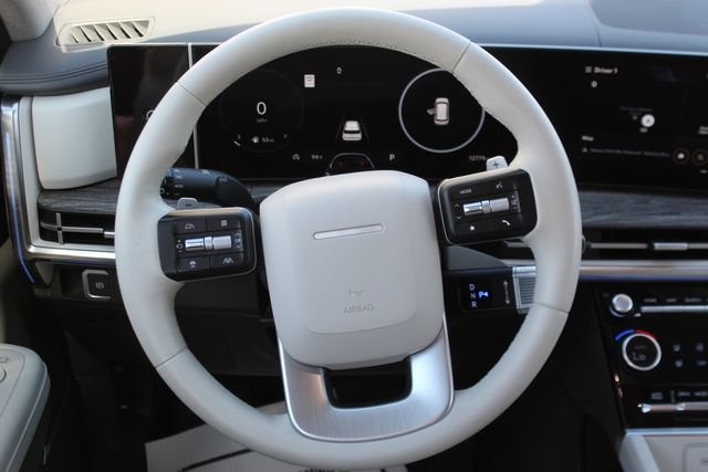 Used 2025 Hyundai Santa Fe Limited AWD/4WD image 13
