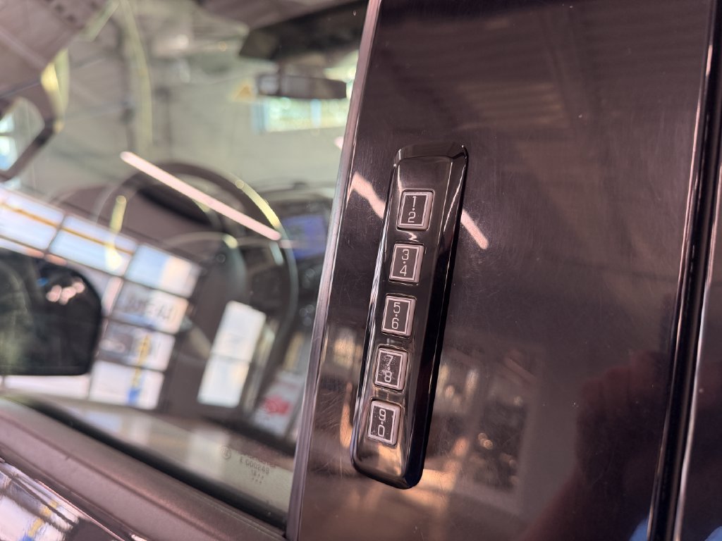 Certified 2019 Ford F150 Lariat AWD/4WD image 14