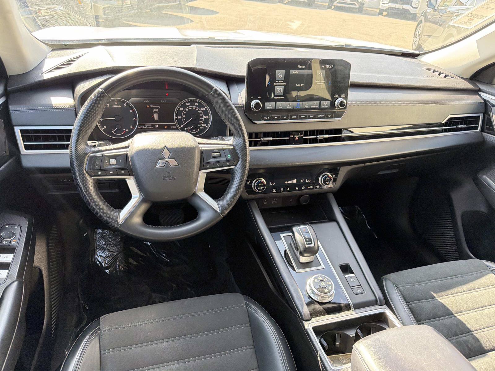 Used 2024 Mitsubishi Outlander AWD image 8