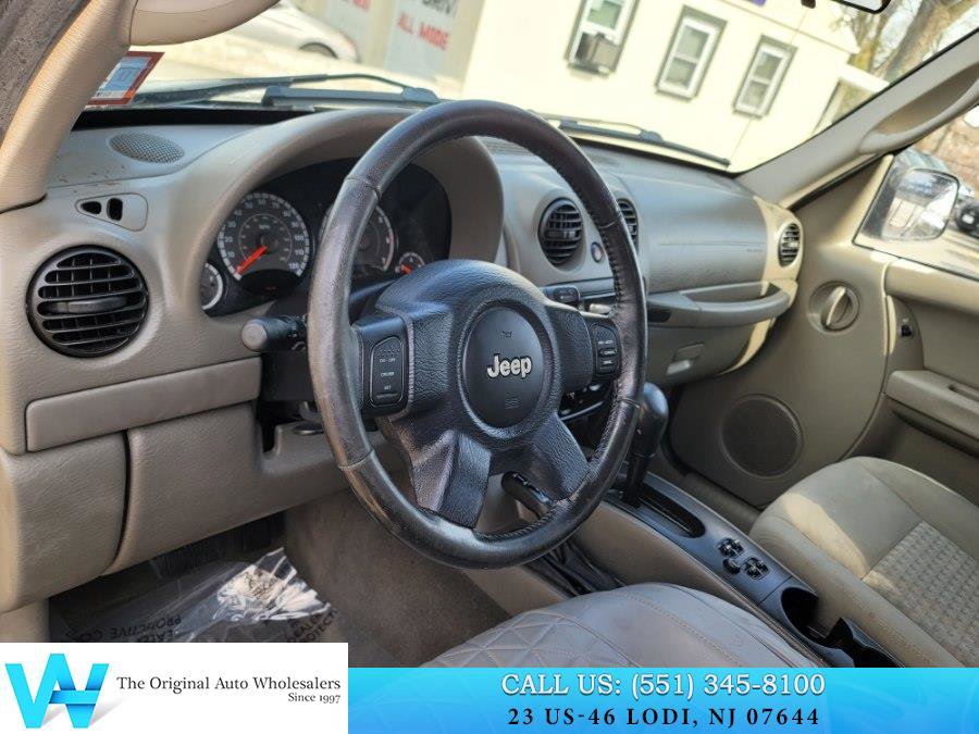 Used 2005 Jeep Liberty Sport image 9