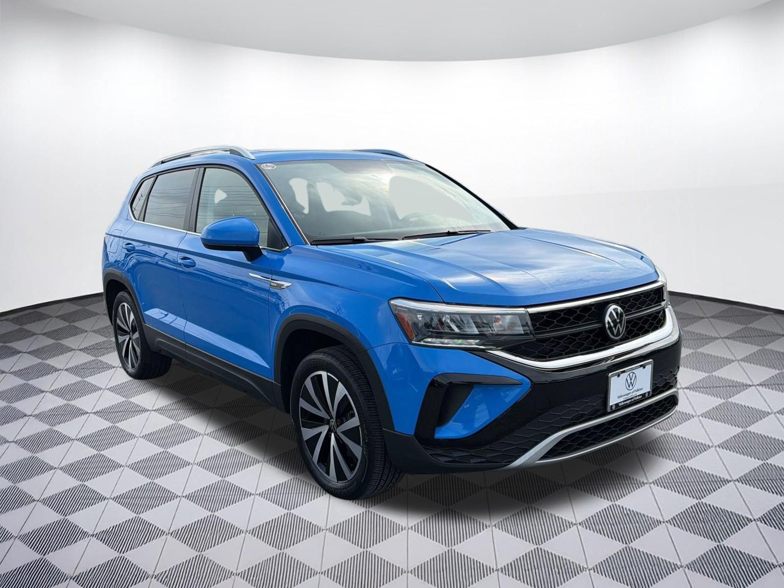 Certified 2022 Volkswagen Taos SE FWD image 7